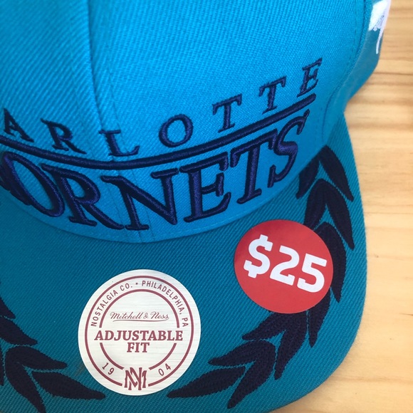 Hats. Caps, SnapBack and fitted sports hats. - Picture 8 of 16